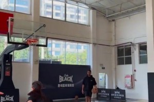 韩国啦啦队美女李珠恩活力热舞！这长相也太甜了吧！😍